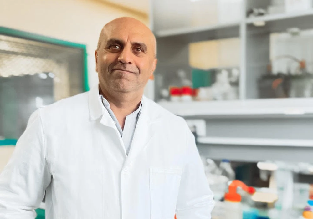 Prof. Siamak Haghdoost